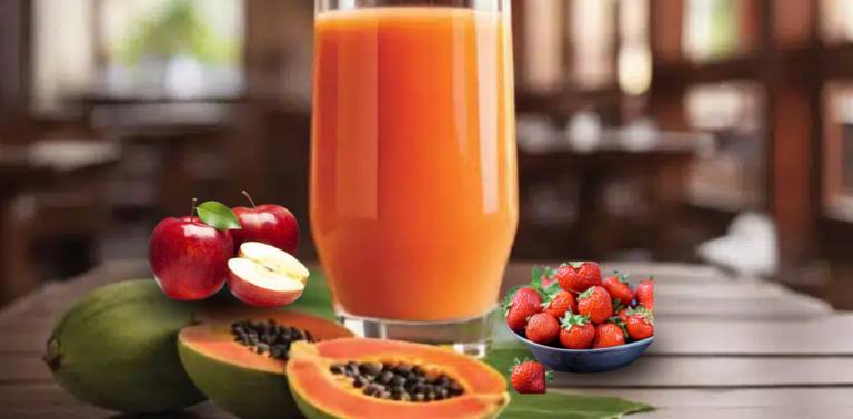 Suco de Mamão com Morango, Maçã e Açafrão: Delícia e Saúde em um Copo